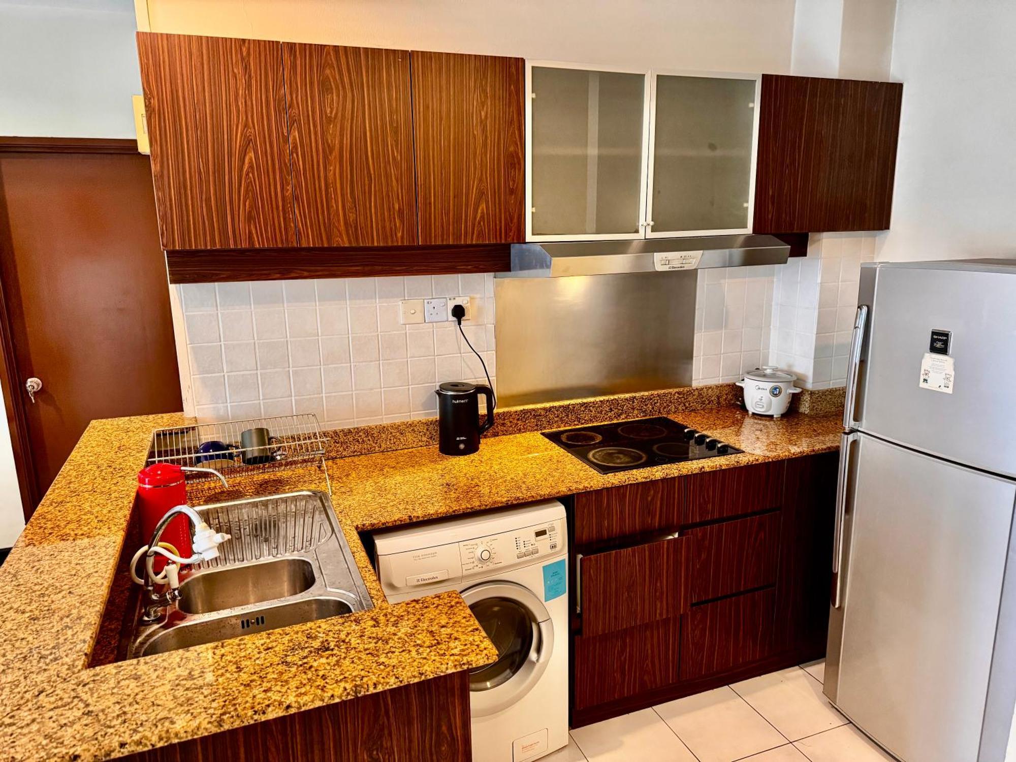 1211 Seri Bukit Ceylon Klcc 5 Minutes To Alor Street Pavilion Bukit Bintang 2r2b 8pax Pangsapuri