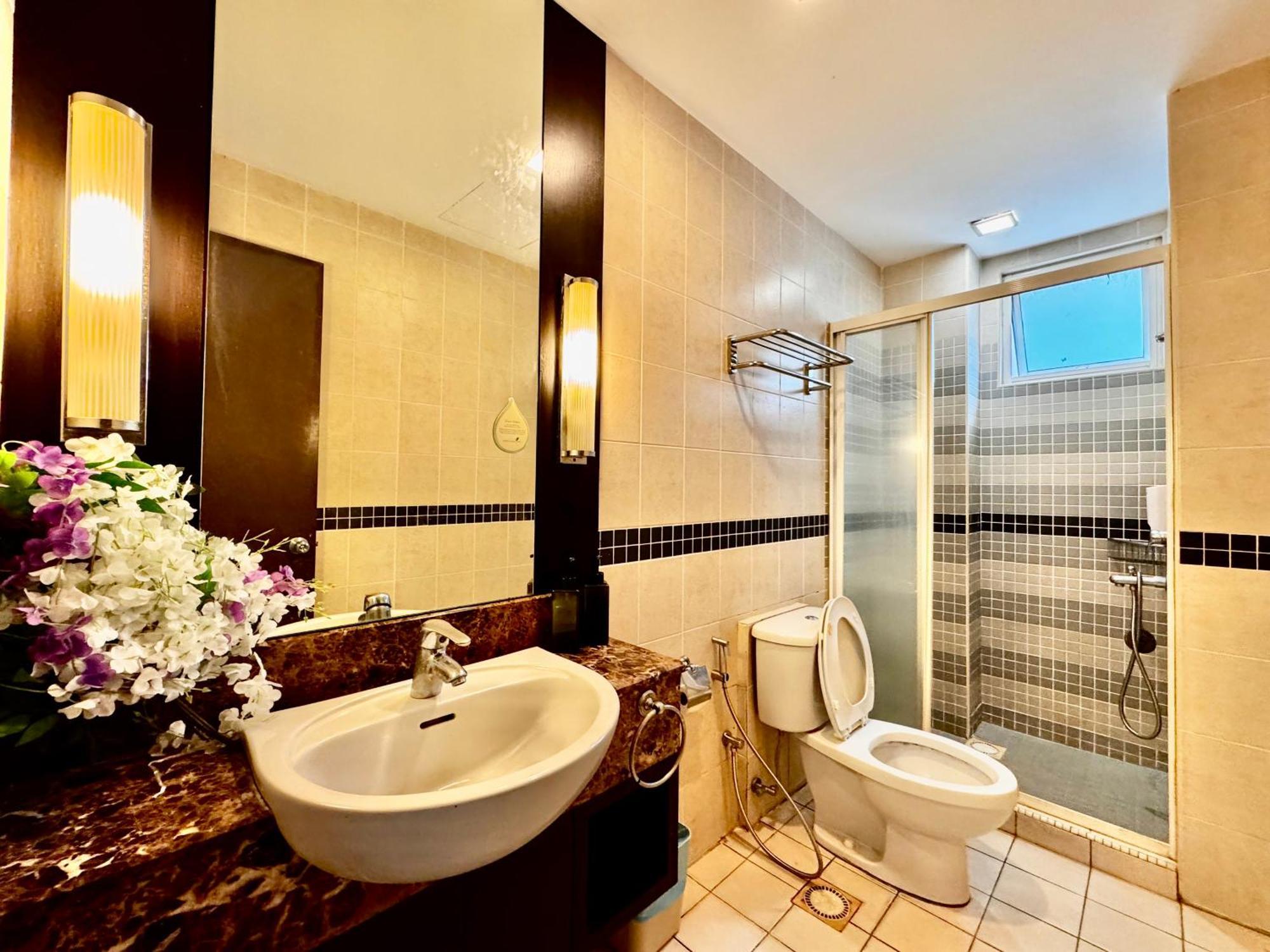 1211 Seri Bukit Ceylon Klcc 5 Minutes To Alor Street Pavilion Bukit Bintang 2r2b 8pax Pangsapuri Kuala Lumpur